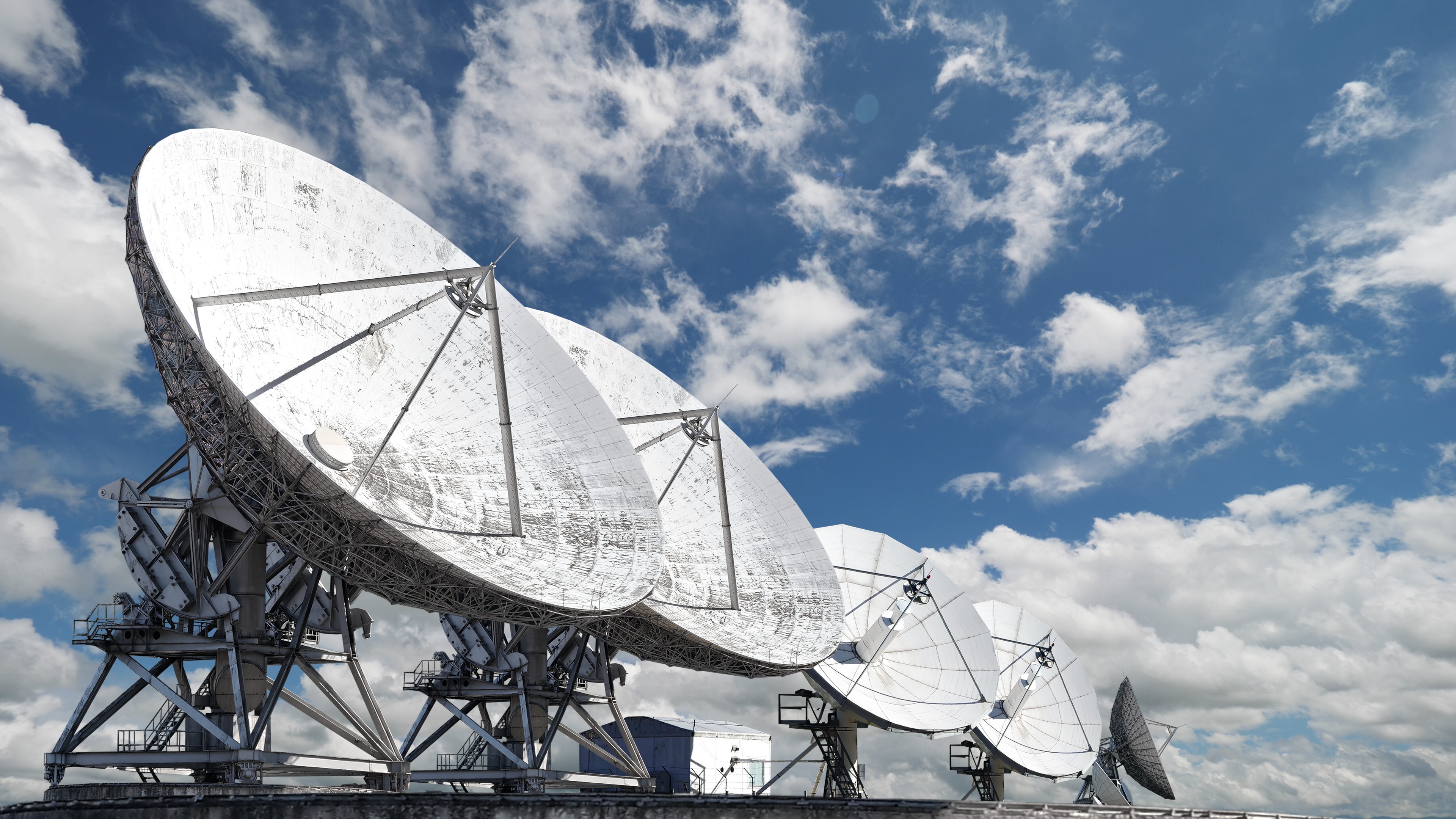 5G Non-Terrestrial Networks (NTN)